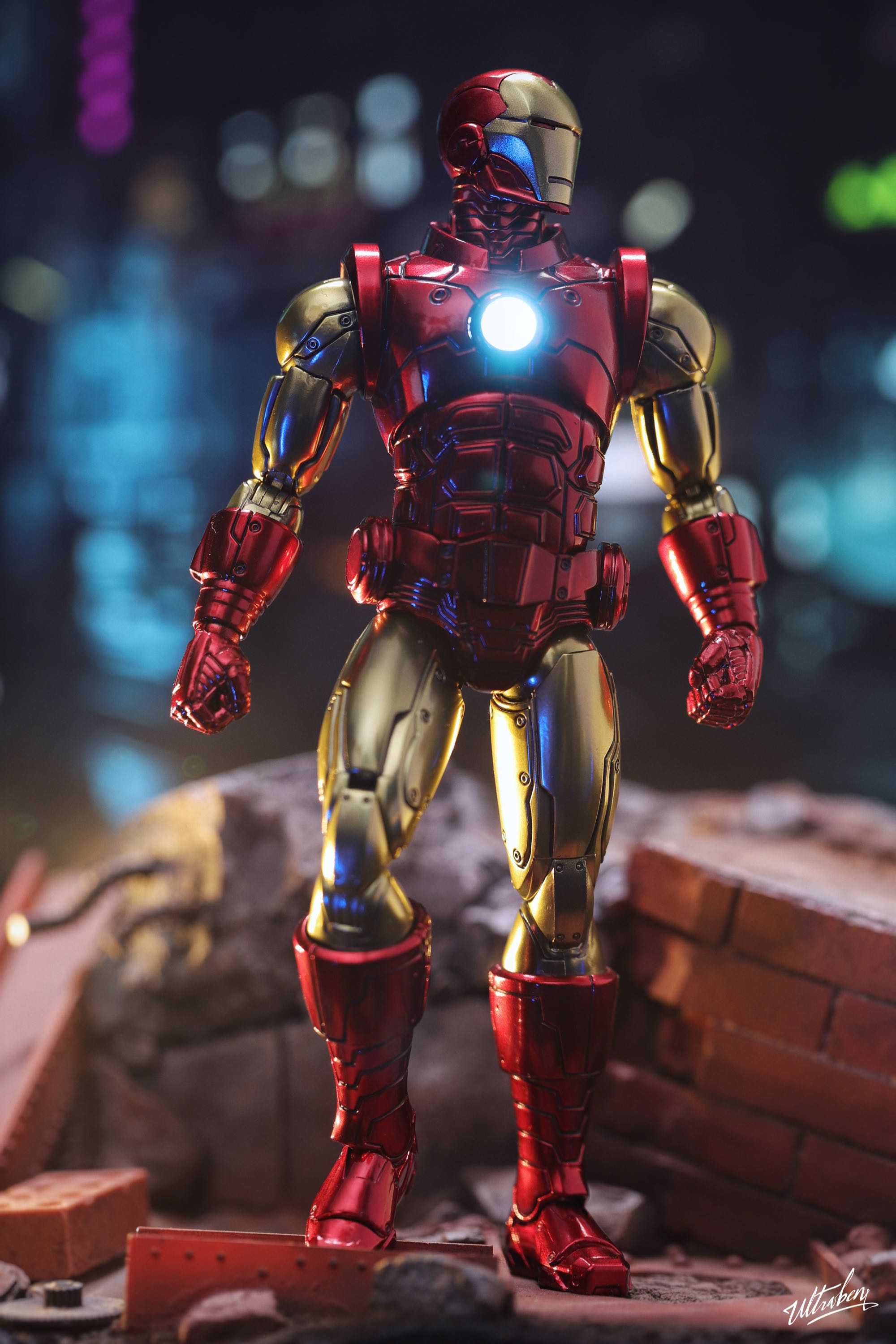 Mezco Iron Man Repaint