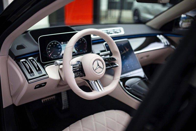 Mercedes-Benz S-Klasse 500 4Matic Lang AMG NP €193.000 *Pano / 3D Burmester / HUD / Distronic / 21" / 3D Display* afbeelding 9