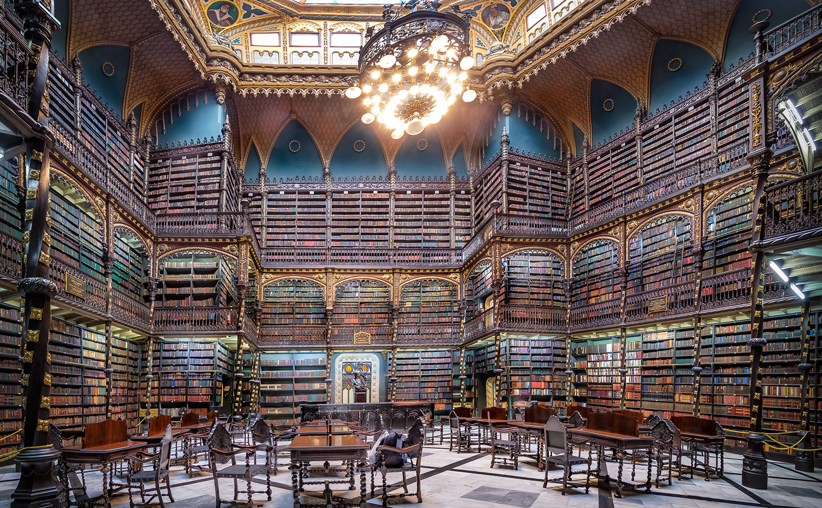 Portuguese reading rooms