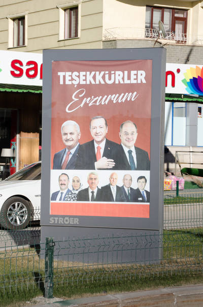 Der Präsident bedankt sich bei der Bevölkerung