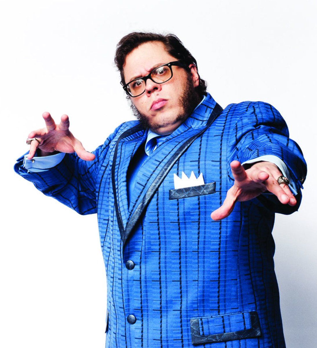 oh my god twitter doesn’t include alt text from images in their API