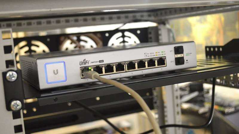 Wireless Router: Capacity and Performance