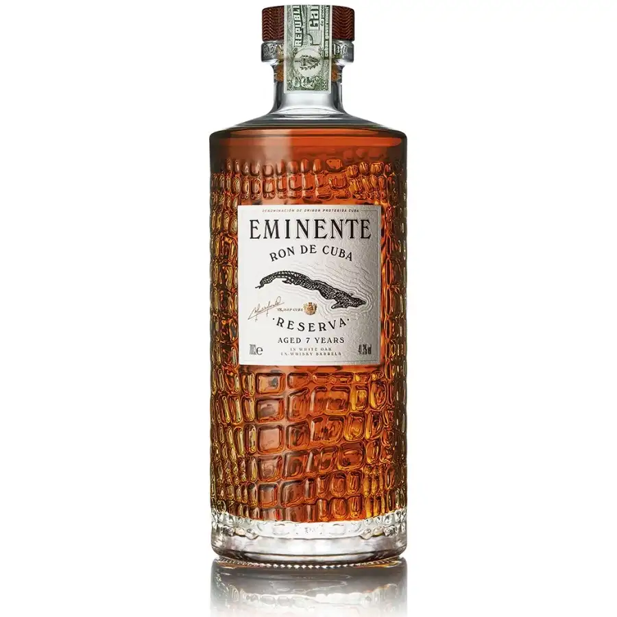 Image of the front of the bottle of the rum Eminente Reserva 7 ans