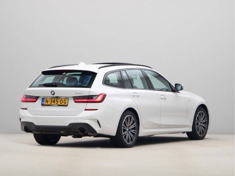 BMW 3 Serie Touring 330e High Executive M-sport afbeelding 9