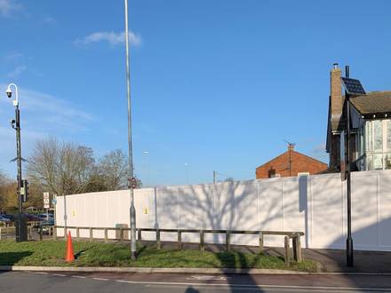 Timber Hoarding for Doctor Surgery Redevelopment – Cambridge