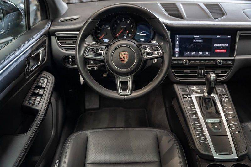 Porsche Macan Luchtvering Pano Leder Dashboard ACC Porsche Exclusive 2.0 Turbo afbeelding 13