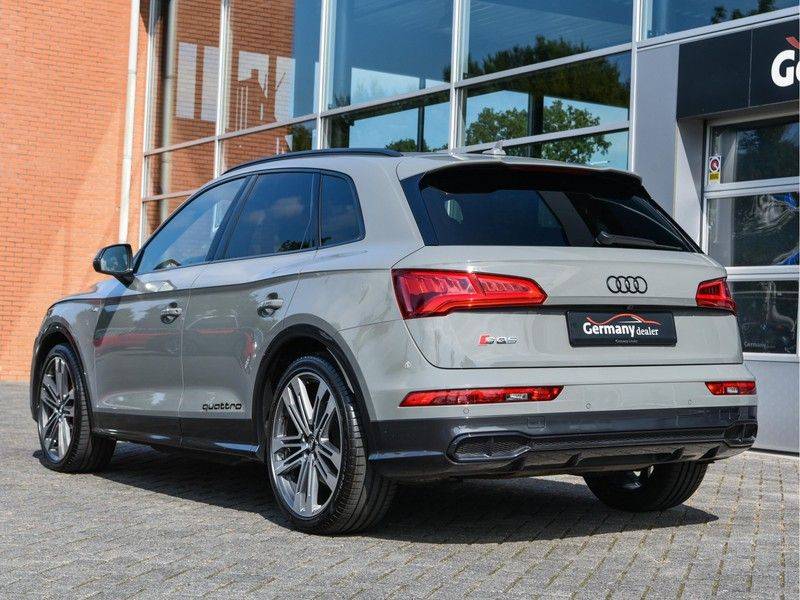 Audi SQ5 3.0TFSI 354pk Quattro Black Optic Lucht HUD Standk B&O Pano Ruitleder Tr.Haak ACC VOL! afbeelding 11