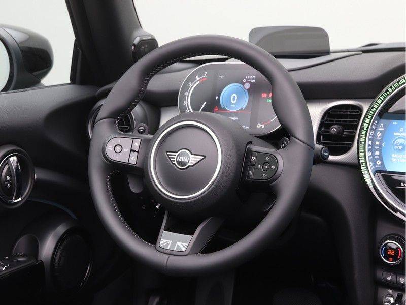 MINI Cabrio Cooper S MINI Yours Aut. afbeelding 2