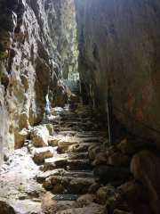 Lower steps to Anapala Chasm