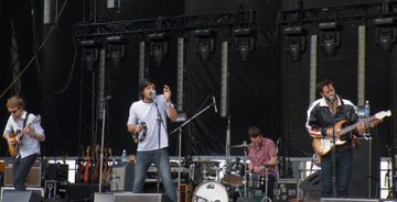 Artist Image: Young the Giant