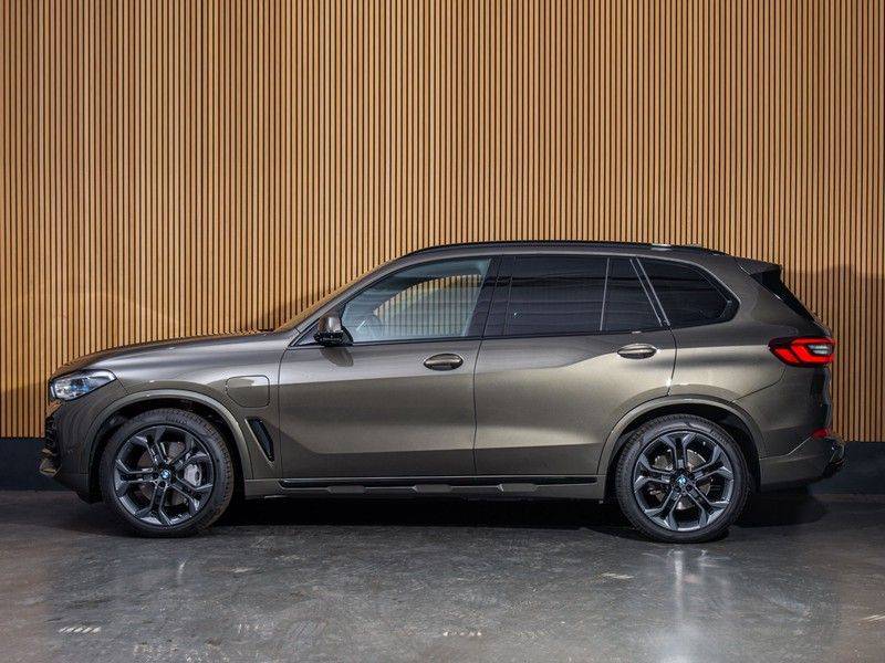 BMW X5 xDrive45e X-LINE,21",B&W,SKY.IND afbeelding 2