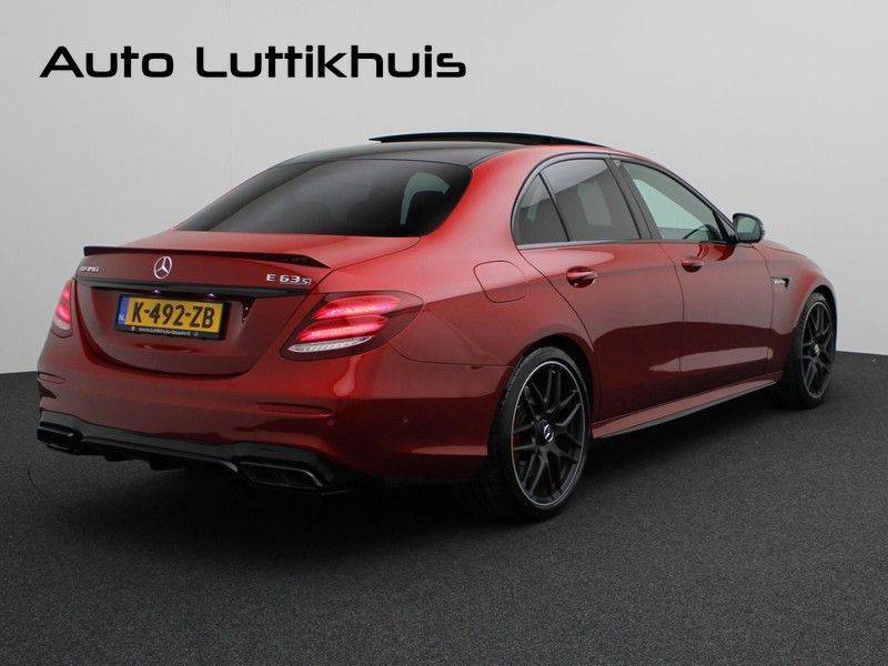 Mercedes-Benz E-Klasse 63 S AMG 4Matic-plus|kuipstoelen|pano|carbon afbeelding 4