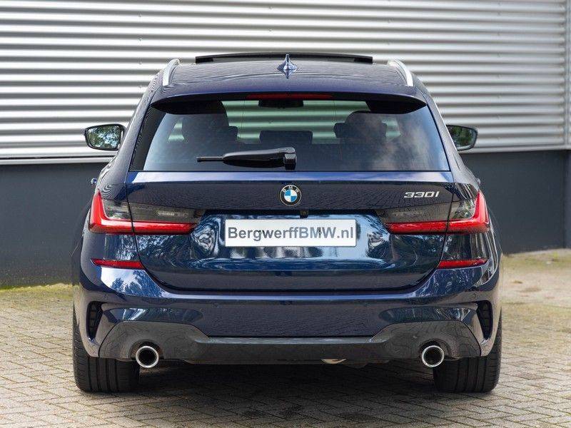 BMW 3 Serie Touring 330i M-Sport - Individual - Memoryzetels - Trekhaak - Panorama afbeelding 5