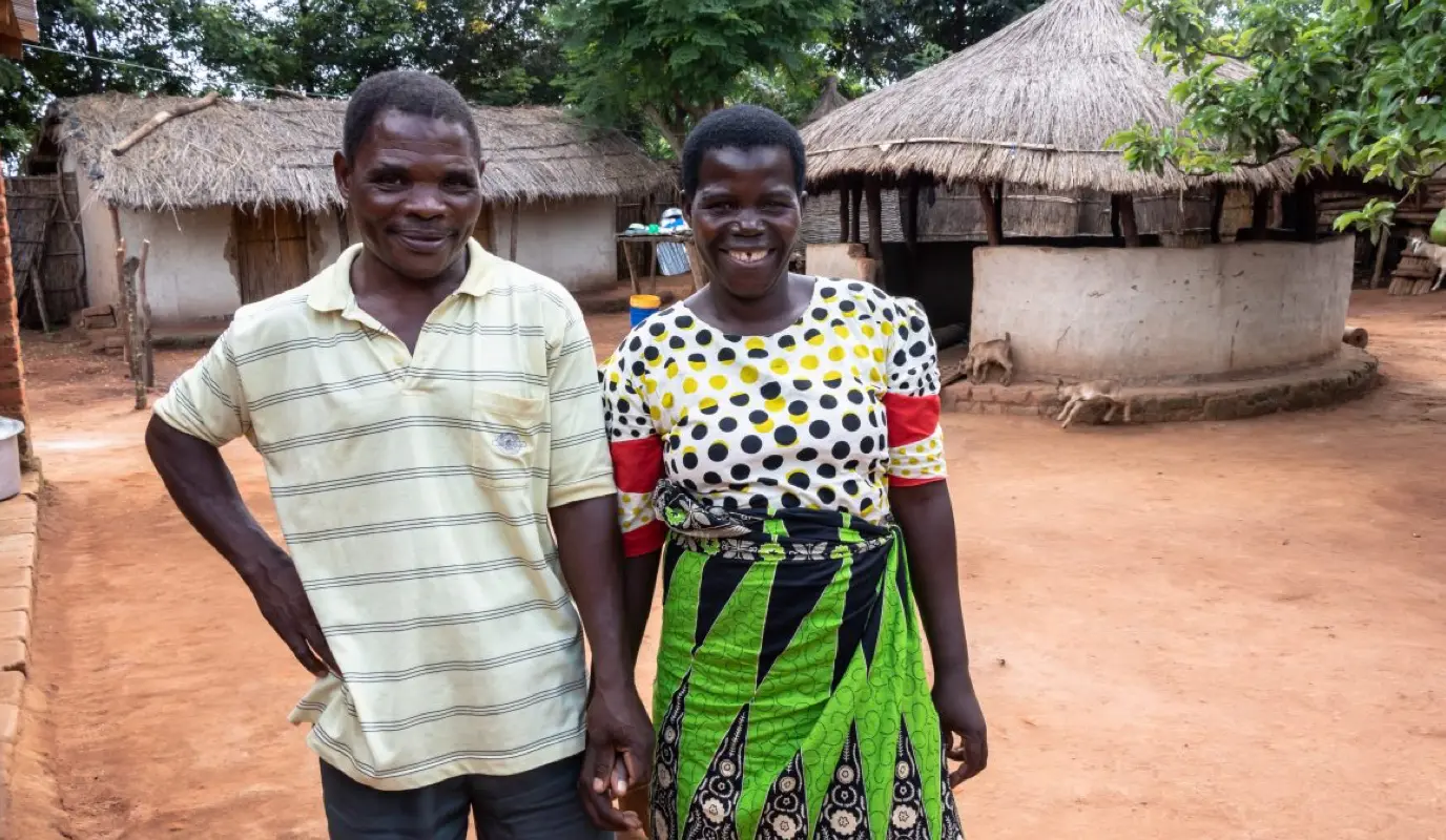 Conservation farmer Stawa James and her husband, Robert, in Kwitunji, Malawi.