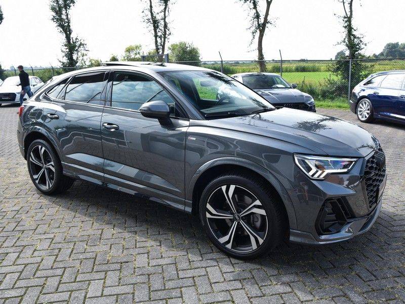 Audi Q3 Sportback 45TFSI 230pk Quattro S-Line Black Optic Pano M-LED Virtual 20-Inch Keyless DAB Stoelverwarming afbeelding 6