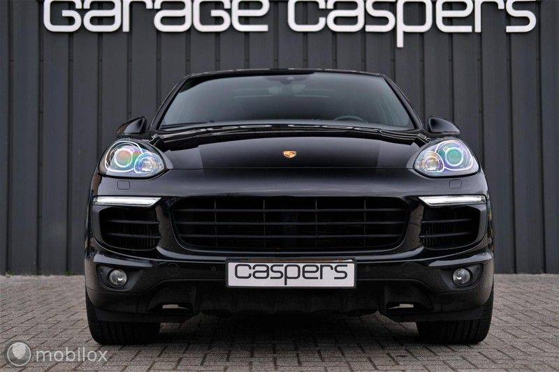 Porsche Cayenne 4.2 D S | Panoramisch dak | Bose | 850 Nm afbeelding 3