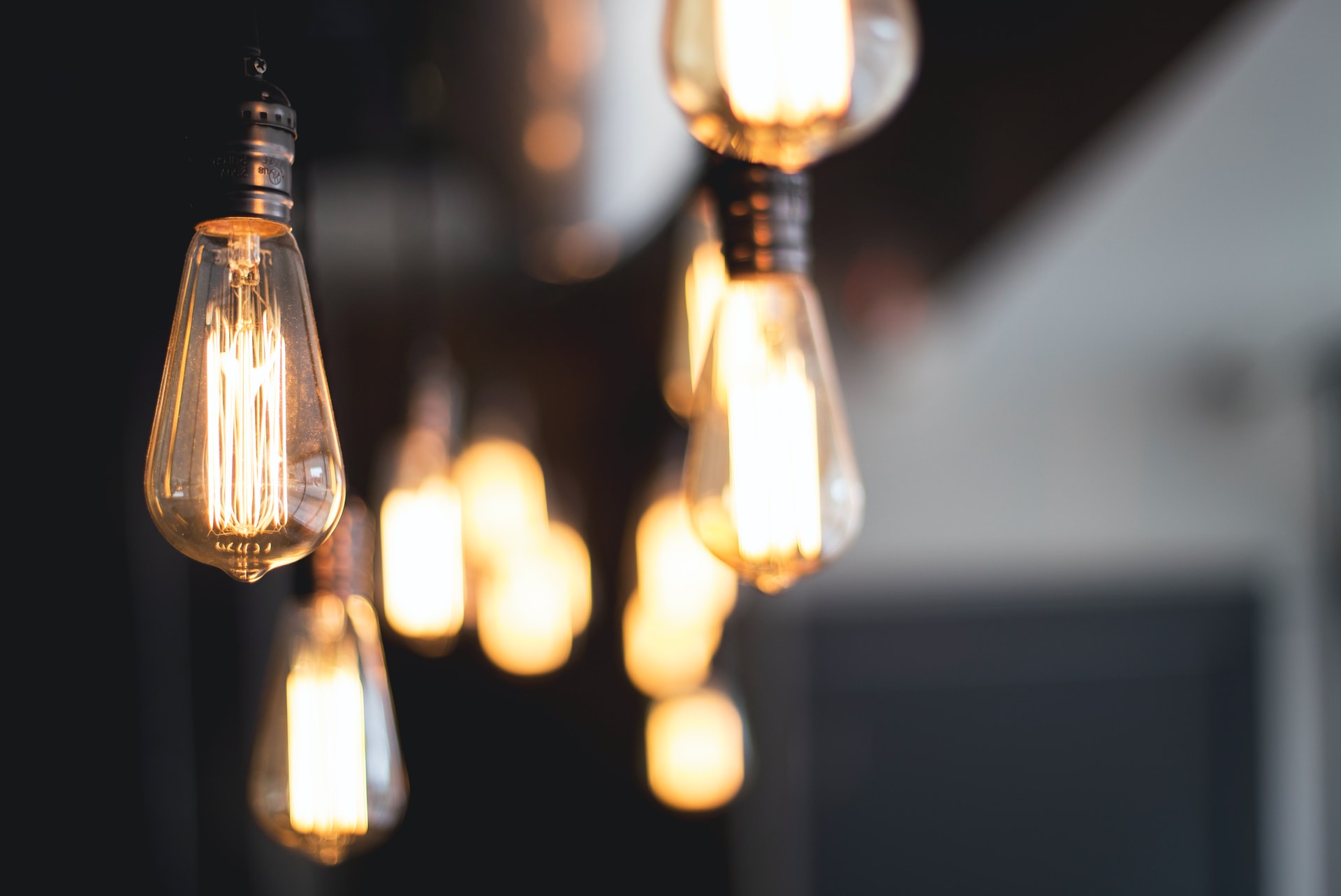 Lightbulbs for use cases