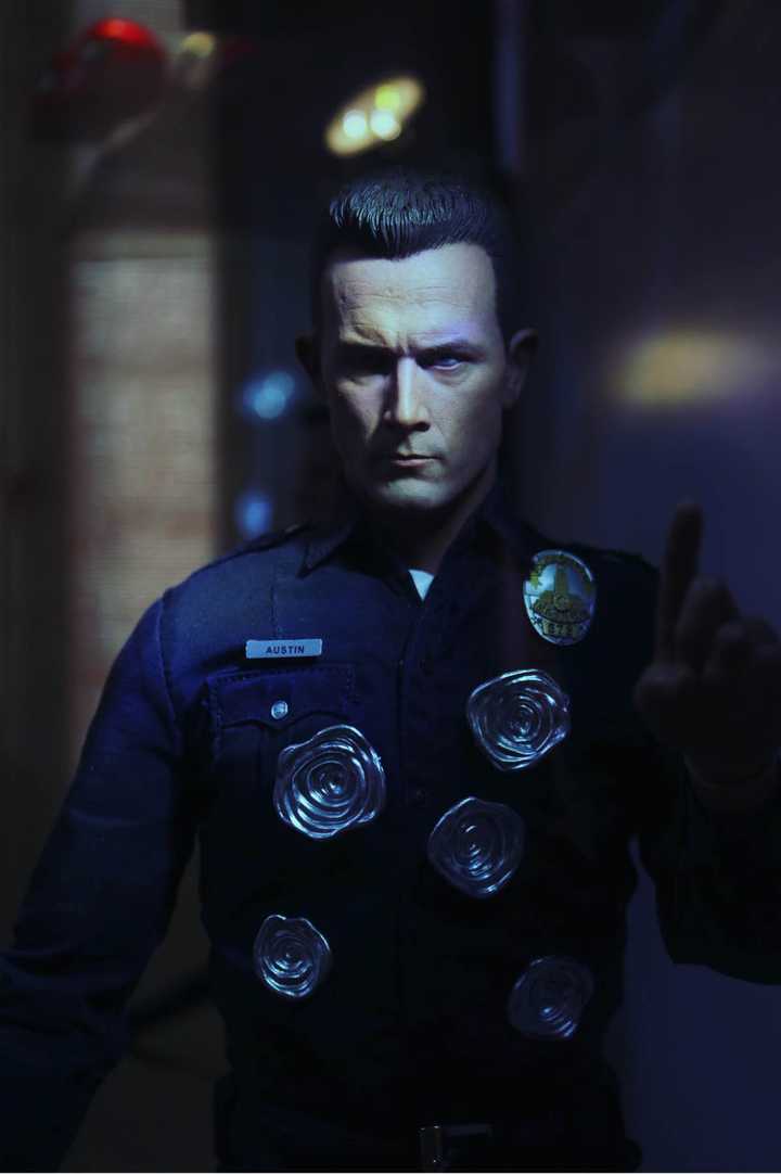 One Fourth Scale T1000