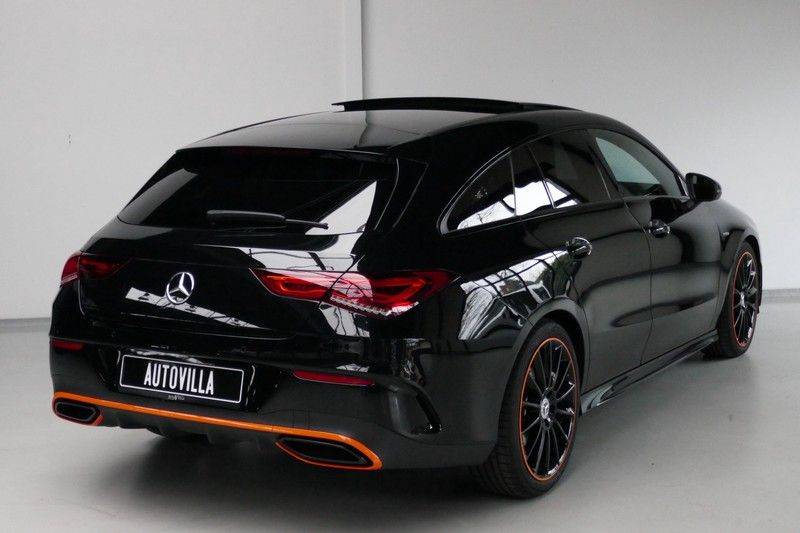 Mercedes-Benz CLA-Klasse Shooting Brake 200 d /// AMG Edition 1 Nightpakket - Sfeer verlichting afbeelding 5