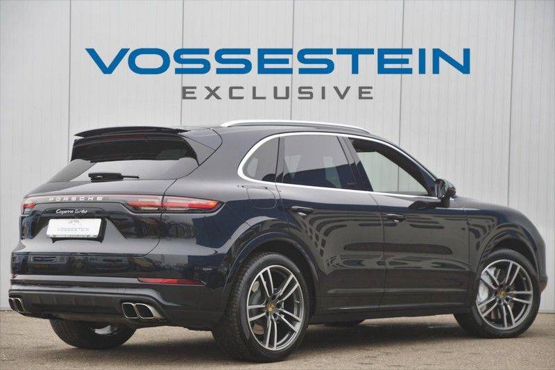 Porsche Cayenne 4.0 Turbo 550 PK / Sport Chrono / Pano / Side assist / PDCC / 1e Eig. / Nw. Prijs 235k! afbeelding 9