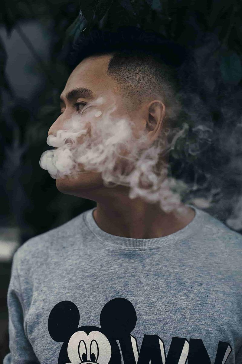 Australian smoking cannabis