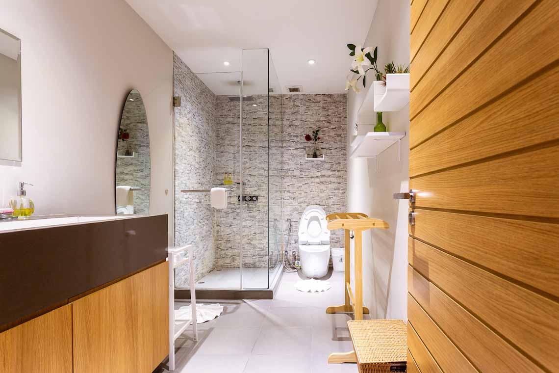 La Colline Villa Suriyan luxury bathroom
