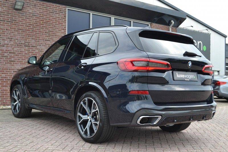 BMW X5 xDrive30d 265pk M-Sport Pano Luchtv Trekh DA+ PA+ Standk afbeelding 25