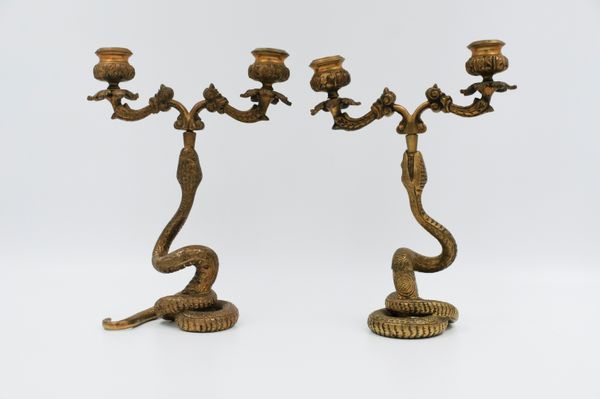 Bronze Kerzenständer in Schlangenform 