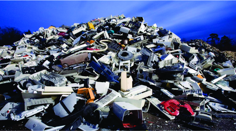 Imagem em destaque para o artigo: Entenda como reciclar seu lixo eletrônico