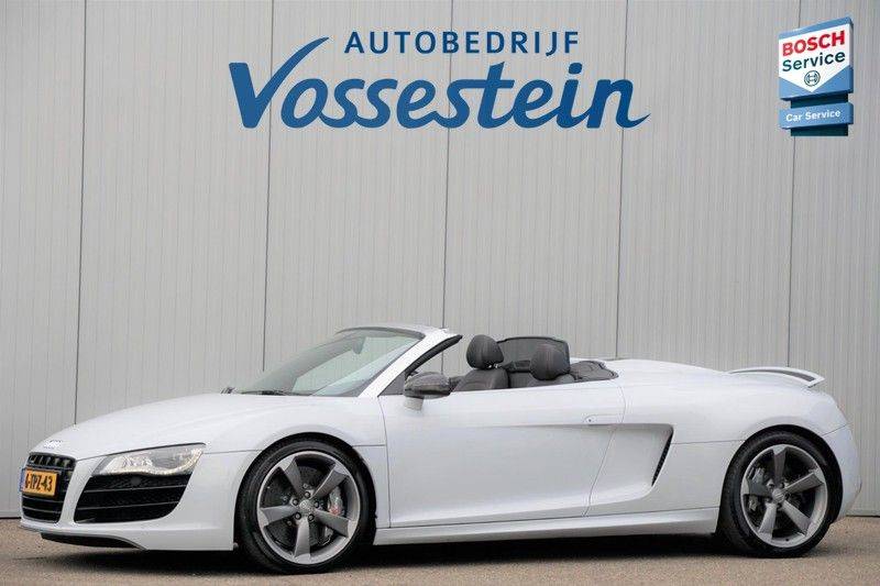 Audi R8 Spyder 5.2 V10 FSI / Akrapovic / Carbon Pack / B & O / Ceramic / Camera / Audi Exclusive / Cruise afbeelding 1