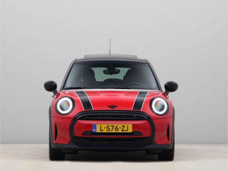 MINI 5-deurs Cooper MINI Yours Aut. afbeelding 6