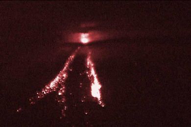 Arenal Eruption May 15, 2005 Photos