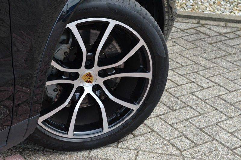 Porsche Cayenne 2.9 S 441pk Pano Luchtv Trekh Adp-zetels PDLS 21inch afbeelding 7