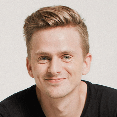 Billy Regnskabsprogram og Jákup Martin Vandsdal fra Tasteriet