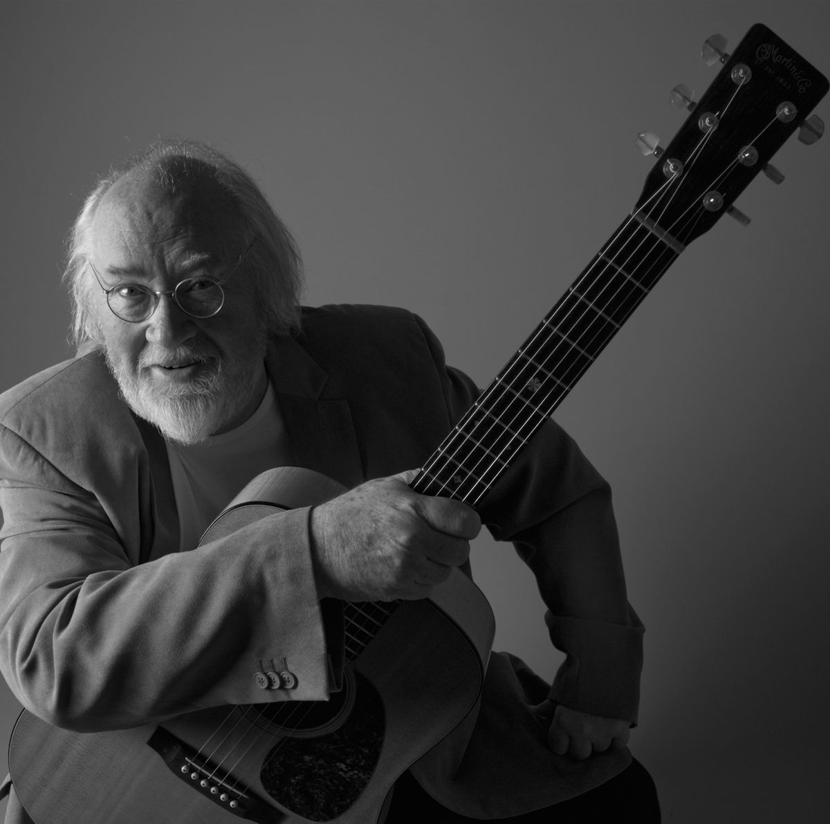 oh my god twitter doesn’t include alt text from images in their API