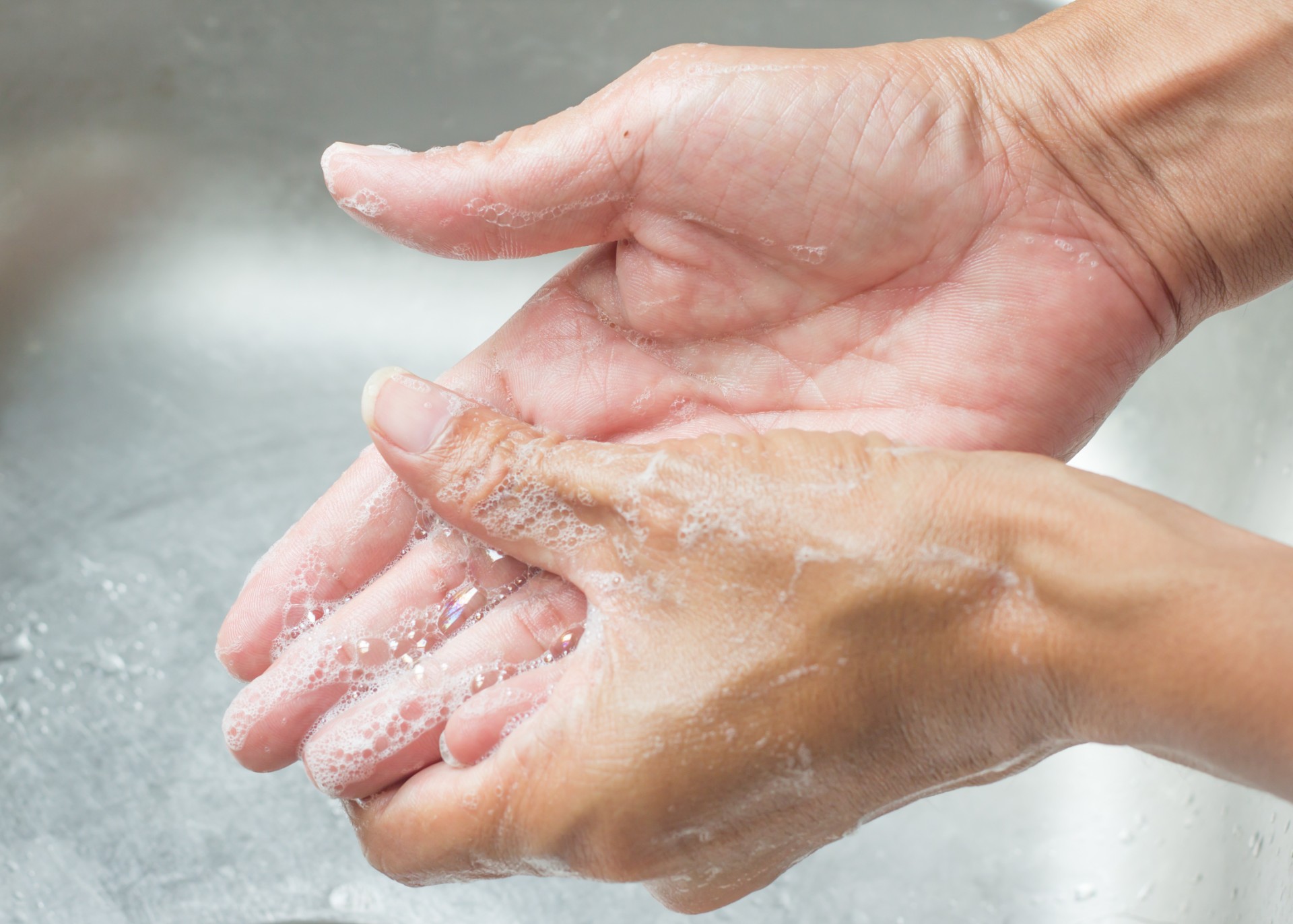 Adopt the 7 habits of good public hygiene