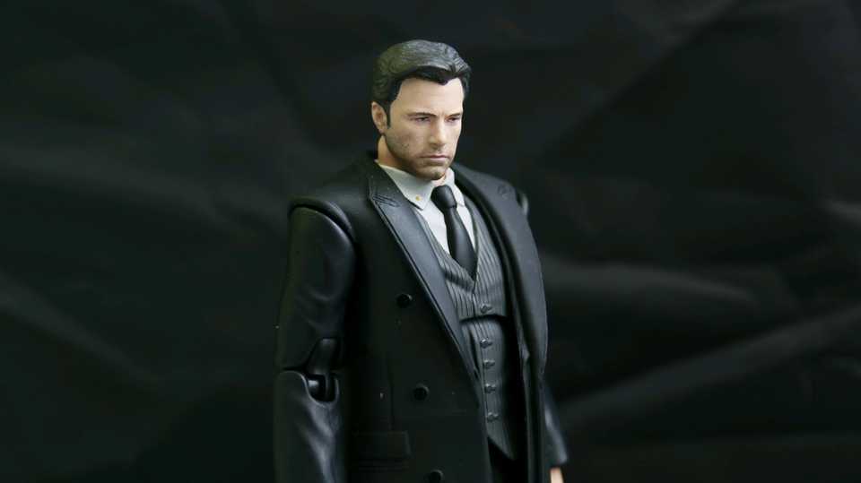 Mafex Justice League Ben Bruce Wayne