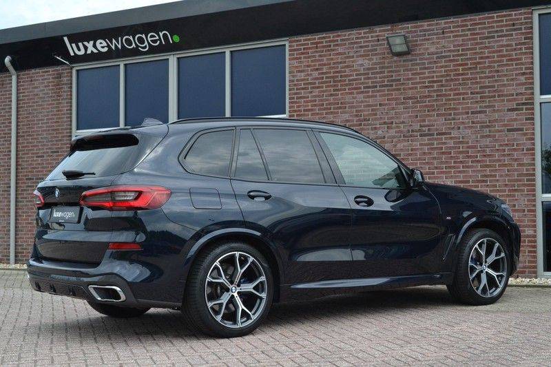 BMW X5 xDrive30d 265pk M-Sport Pano Luchtv Trekh DA+ PA+ Standk afbeelding 6