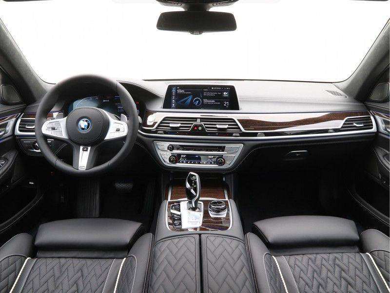 BMW 7 Serie 745Le xDrive High Executive . afbeelding 13