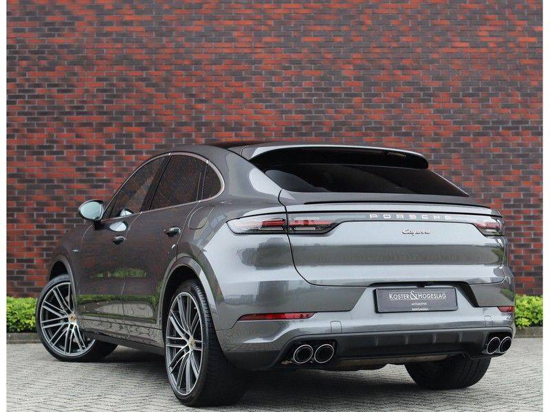 Porsche Cayenne Coupé 3.0 E-Hybrid *Sport Design*Pano*Soft-Close* afbeelding 3