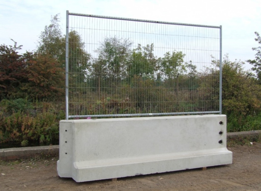 Heavy Duty Concrete Barriers for Sale or Hire SafeSite Facilities
