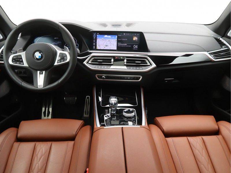 BMW X5 xDrive45e High Executive M Sport - Panorama Dak Sky Lounge - Co Pilot Pack - Laserlight afbeelding 12