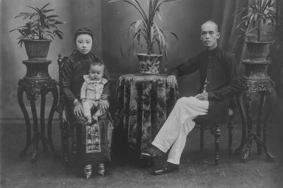 Chinese family, 1900s-1910s