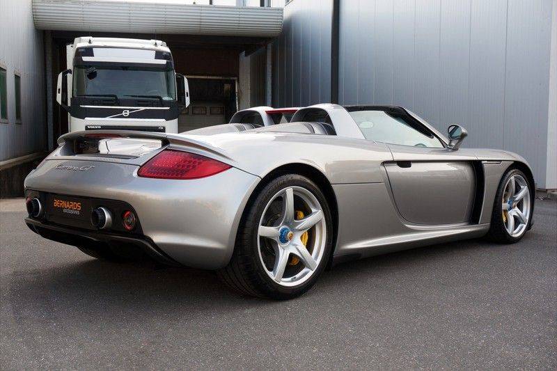 Porsche Carrera GT 5.7 V10 1 of 1.270 afbeelding 3