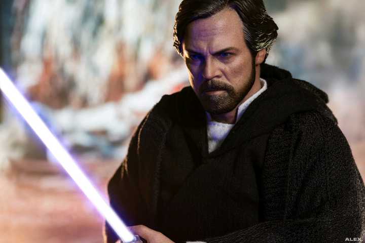 Star Wars: The Last Jedi, Luke Skywalker