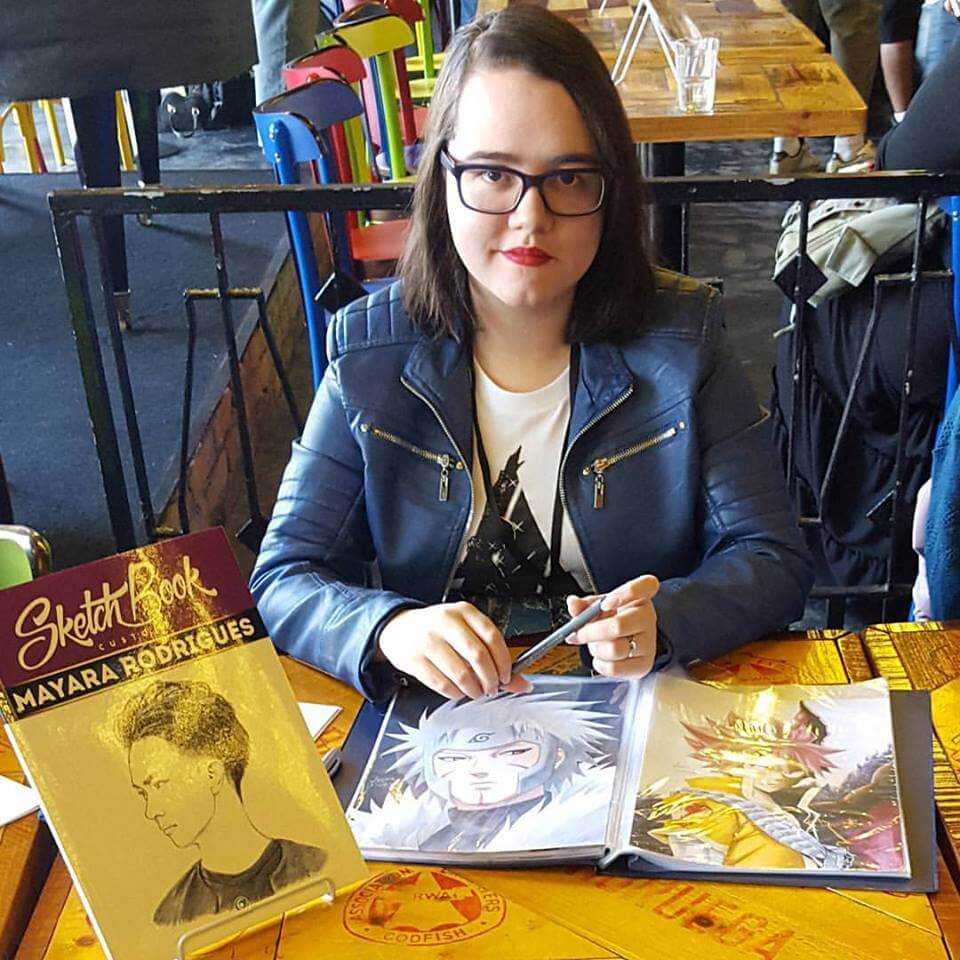 Foto da Mayara Rodrigues, professora do método fan art.