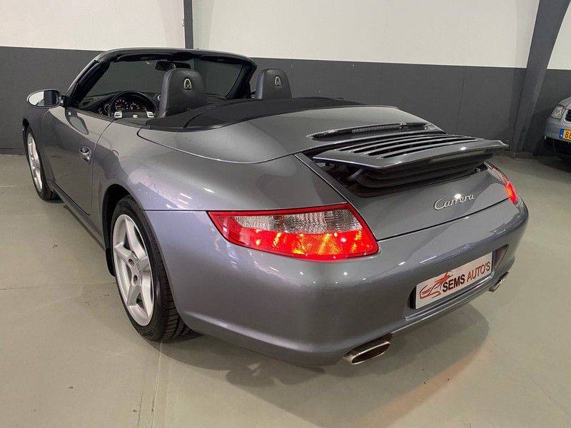 Porsche 911 Cabrio 3.6 Carrera Sport chrono Bose / Navi / Xenon afbeelding 20