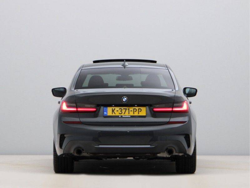 BMW 3 Serie 320i High Exe M-Sport afbeelding 10