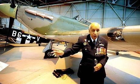 oh my god twitter doesn’t include alt text from images in their API