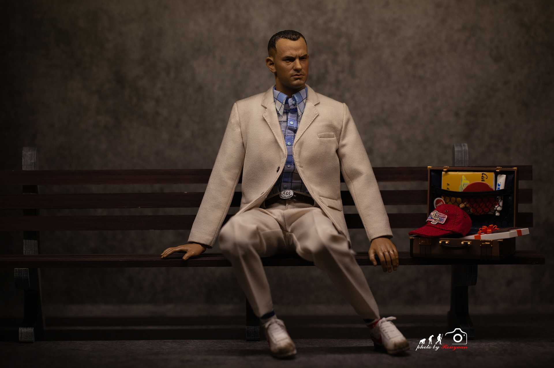 Forrest Gump 1/6 Scale Figure